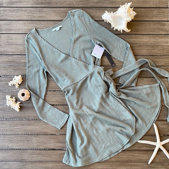 🌴🔆O’Neill- WRESTLING WRAP DRESS🔆🌴 - Picture 2 of 13